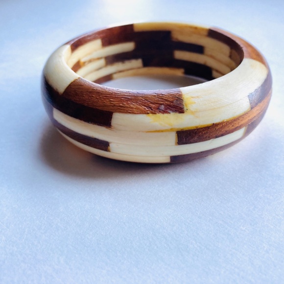 Stunning Bone and Wood Inlay Bangle Made in India Rustic Tribal Natural Mod Tiki - Picture 6 of 10